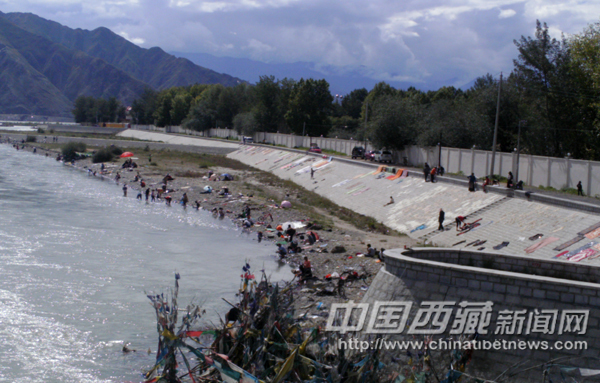 The Lhasa River, located in southwest China's Tibet Autonomous Region (TAR).