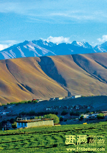 The Burang County is surrounded by the holy mountain range, forming a picturesque landscape