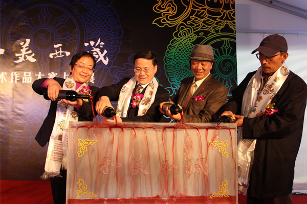 The opening ceremony of "Beauty of Tibet" Painting Contest exhibition was held in Shanghai Saturday.