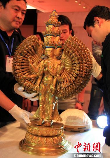 Copper statue of Thousand-hand Bodhisattva is to be exhibited at Hunan Provincial Museum in Changsha, capital of south China's Hunan Province. [Photo/Chinanews.com]
