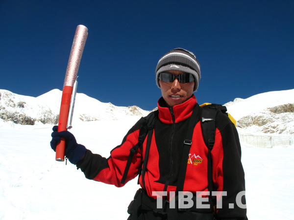 Ngawang Norbu has successfully reached the summit of the Mount Qomolangma for seven times.