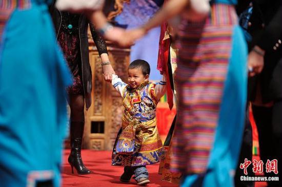 Feb. 22nd is the first day of the Tibetan New Year, or Losar. It's the beginning of three days filled with excitement, elation, and merry making. [Photo/Chinanews.com]
