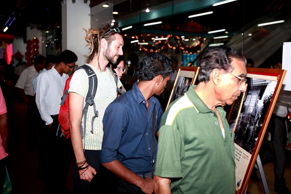 Photo shows people visits the exhibition of Tibeta
