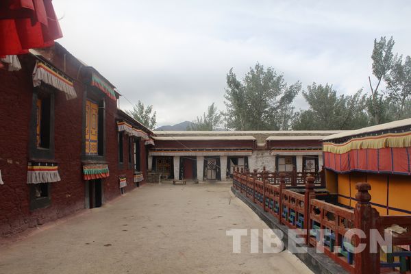 A corner of the Trandruk Temple in Lhoka Prefecture of Tibet. [Photo/China Tibet Online]